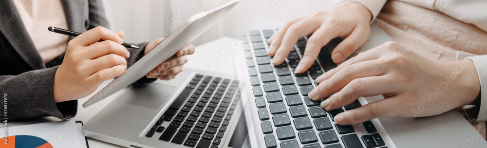 Searching Browsing Internet Data Information with blank search bar.businessman working with smart phone, tablet and laptop computer on desk in office. Networking Concept Searching Browsing Internet Data Information with blank search bar.businessman working with smart phone, tablet and laptop computer on desk in office. Networking Concept