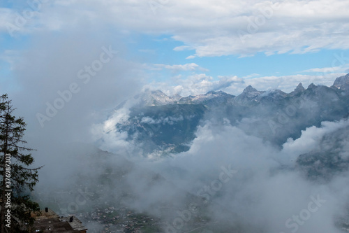 Nuage - ciel brouillard   montagne de Veysonnaz Suisse