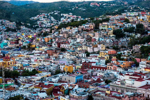 Casas coloridas de las calles de Guanajuato, Mexico