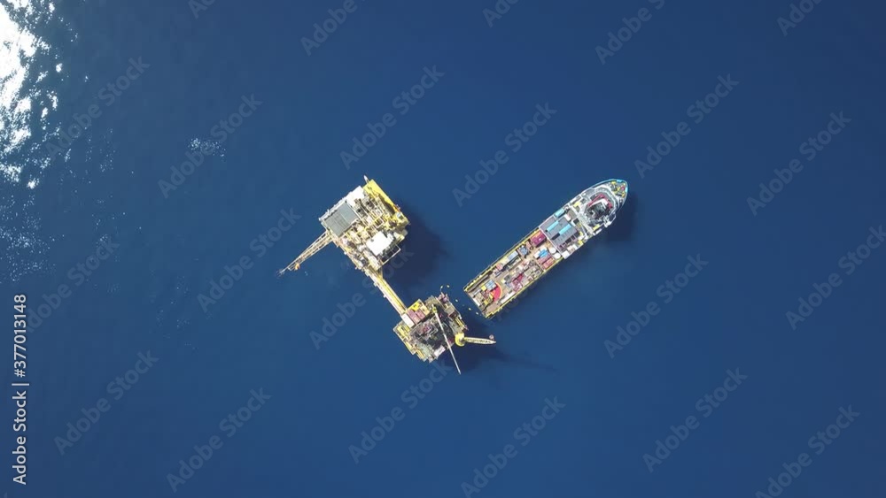 Support vessel for a rig less unit over the offshore production platform
Support vessel for a rig less unit over the offshore production platform