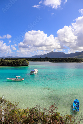 Obraz na płótnie 石垣島・川平湾 w salonie