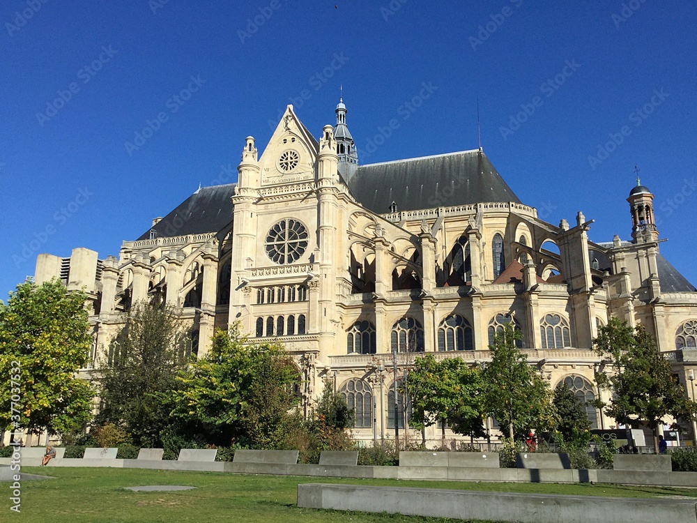 Fototapeta premium Walk Around Eglise Saint Eustache