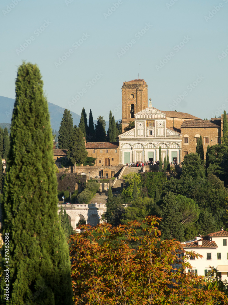 Italia, Toscana, Firenze, veduta della città. e chiesa di San Miniato al Monte.