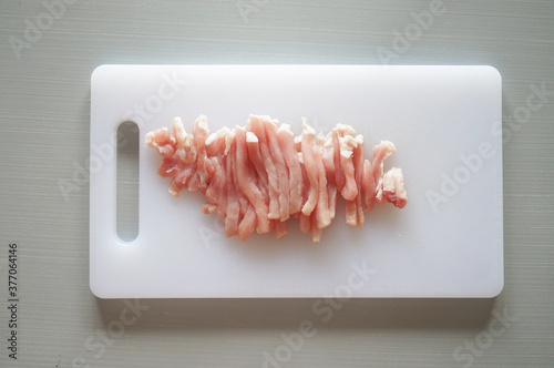 豚肉の細切り