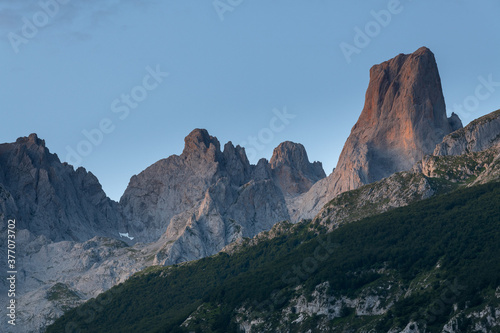 Naranjo de Bulnes, known as Picu Urriellu, from Camarmeña village at dawn in Picos de Europa National Park, Asturias in Spain © Noradoa