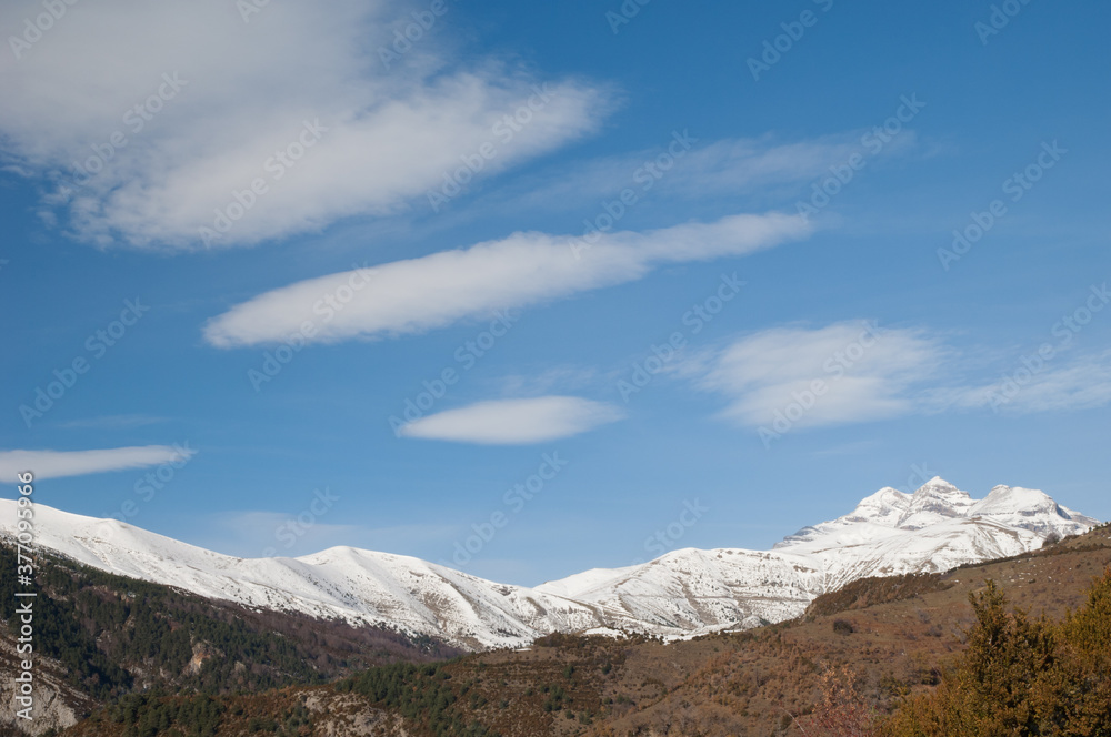 Peaks of the Ordesa and Monte Perdido National Park. From left to right: Monte Perdido, Soum de Ramond and Punta de las Olas. Huesca. Aragon. Spain.