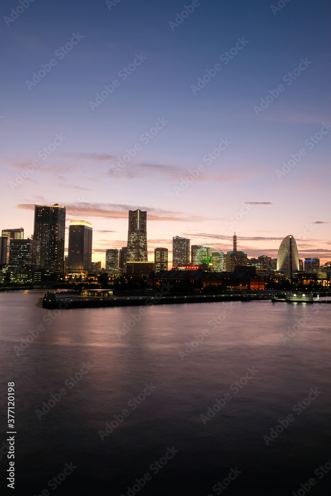 Fototapeta premium 神奈川県横浜市みなとみらいの夕焼け(大さん橋)