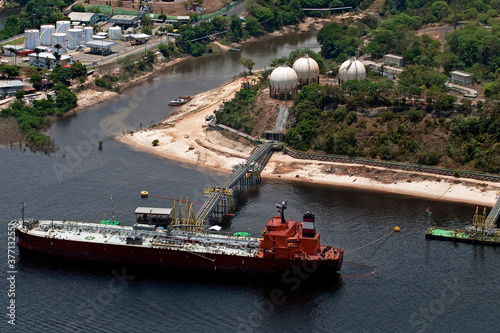 Vista aérea do terminal de gaz de do porto de Manaus.. photo