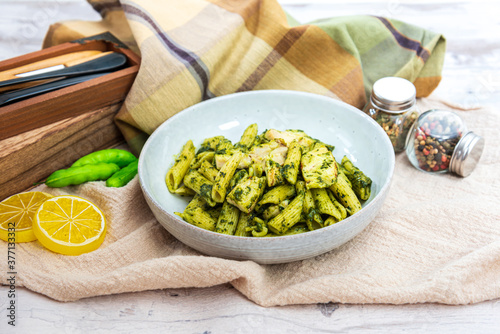 Penne with Chicken and Pesto Sauce