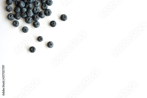 blueberries on whiate backgorund