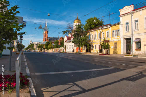 Fototapeta Naklejka Na Ścianę i Meble -  Frunze street in Samara.