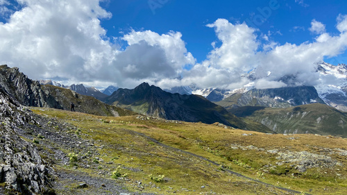 In der Schweiz bem grossen Sankt Bernhard