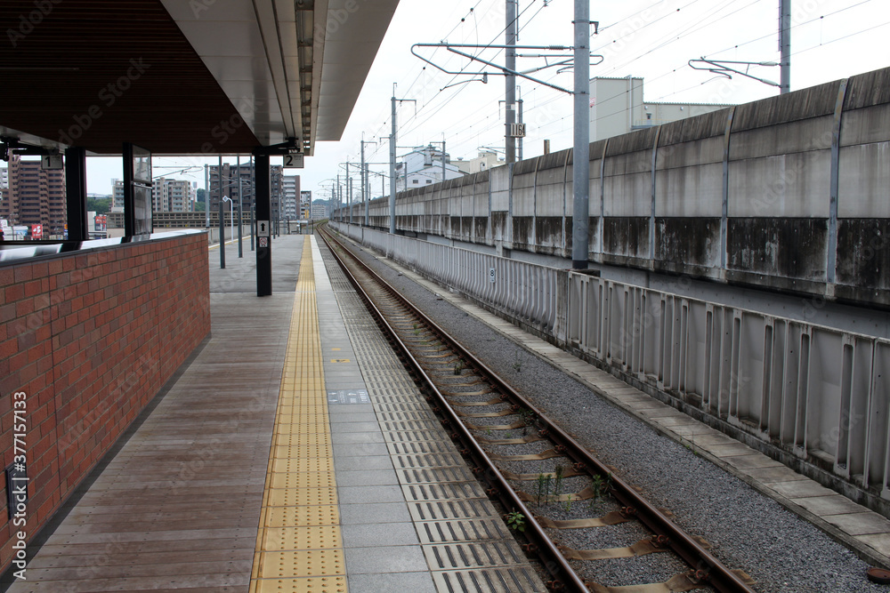 The platform of Kami-Kumamoto Station of Kumamoto.
