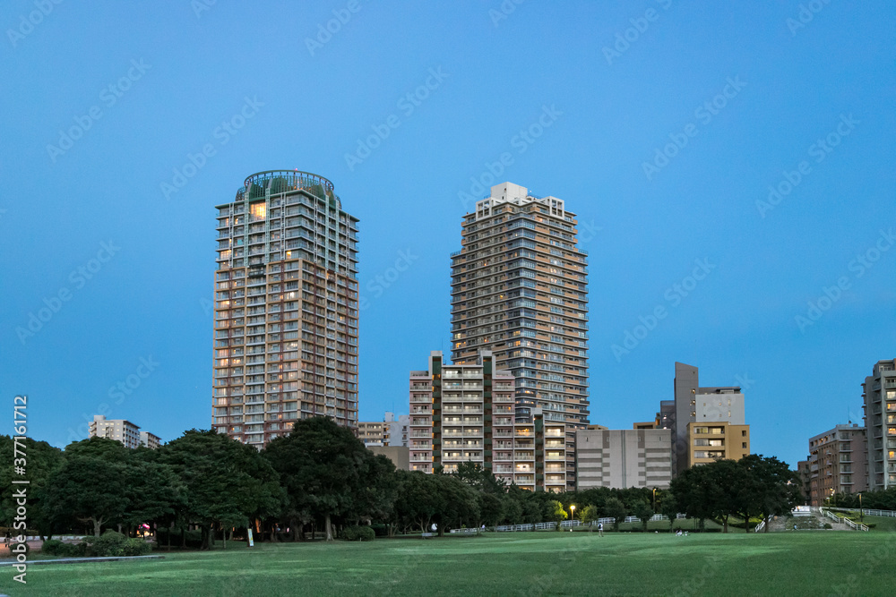Obraz premium 幕張新都心の夜景 千葉県千葉市 日本