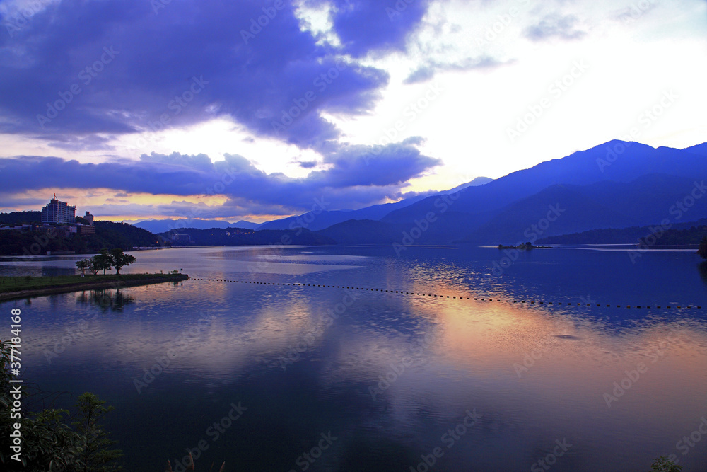 Taiwan Nantou Sun Moon Lake dawn