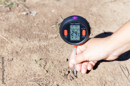 Soil temperature in the Celsius scale, moisture content, environmental humidity and illumination measurement