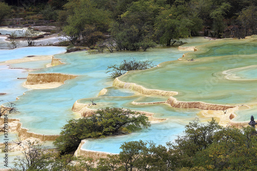 Sichuan Huanglong Wucai Pond Travertine Pond