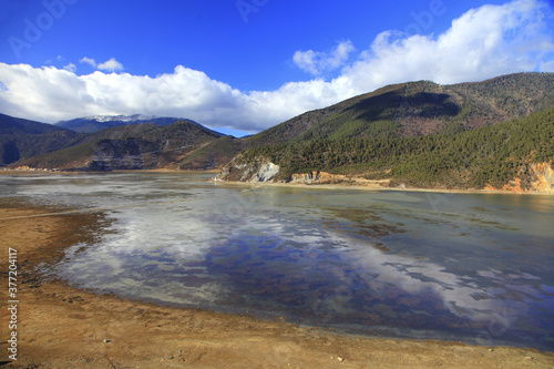 Yunnan Diqing Shangri-La Napa Sea