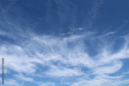 Cielo e nuvole in autunno