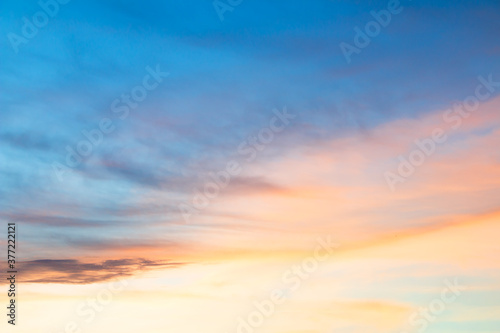 Obraz na płótnie beautiful colorful sky and cloud in twilight time background w salonie