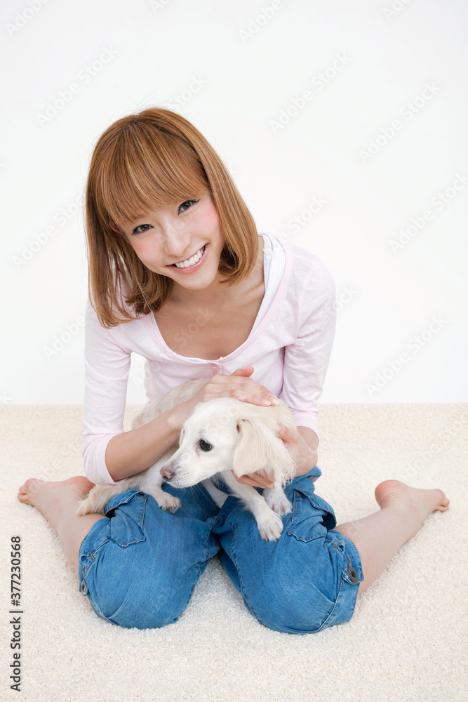 飼い犬と女性