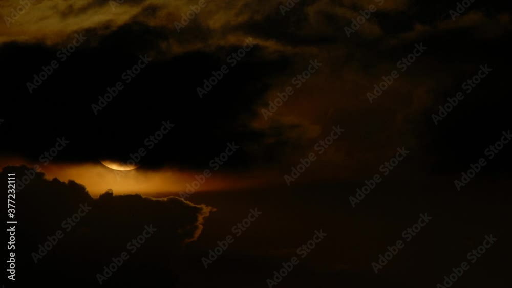 Atardecer sol nubes time-lapse Atardecer sol nubes time-lapse
