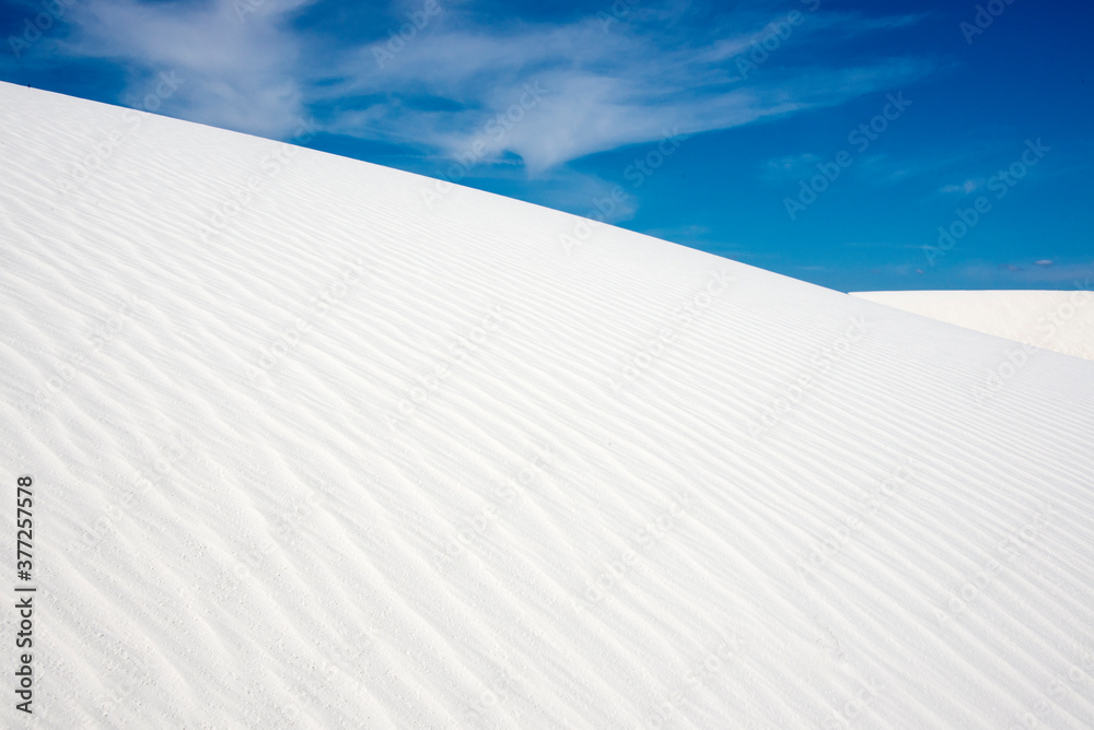 white sand dunes in White Sands national park New Mexico
