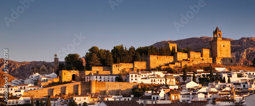 Atardecer fortaleza de Antequera y Real Colegiata photo