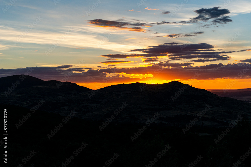 ATARDECER PUESTA DE SOL VALLE DEL CORNEJA ATARDECER PUESTA DE SOL VALLE DEL CORNEJA