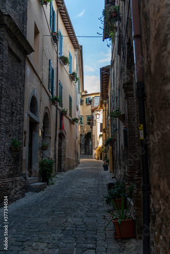 architecture of alleys and buildings in the country of stroncone © Federico