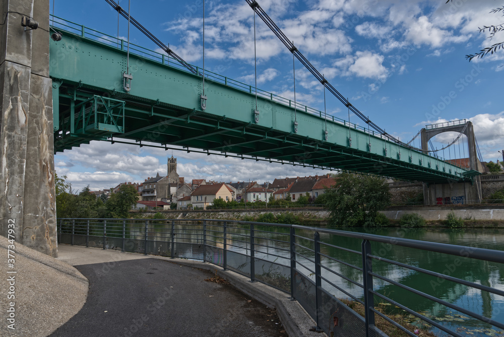 Fototapeta premium ville de dormans (51 ) france