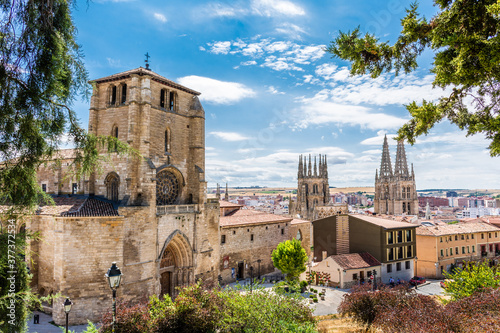 Catedral de Burgos e Iglesia de San Esteban en Burgos (Castilla y León, España) photo