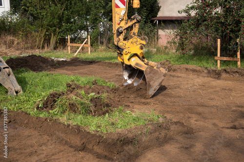 Fotografi demarcation of a new building on topsoil before the construction of a family hou