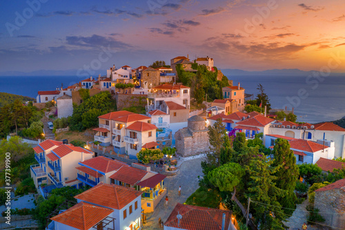 Fototapeta Naklejka Na Ścianę i Meble -  The old village of Chora in Alonnisos island, Greece. 