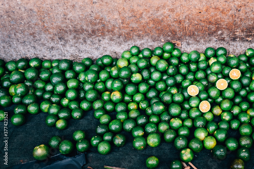 A large quantity of limes