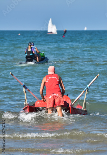 Salvataggio bagnanti riviera romagnola