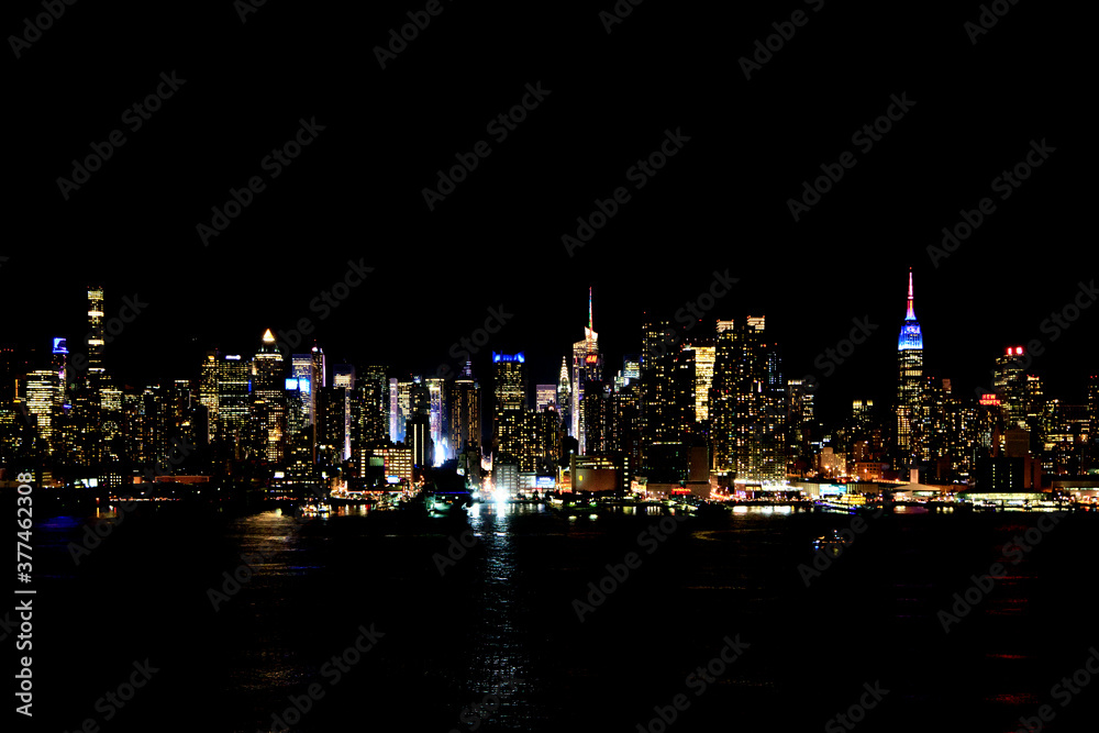 Night view of Manhattan from New Jersey	