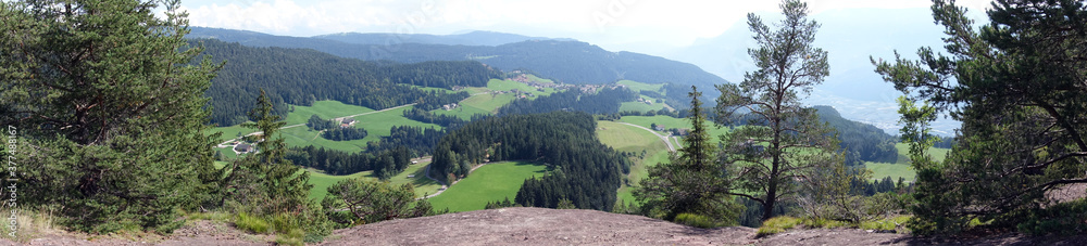 Fototapeta premium Knottnkino - Blick vom Aussichtspunkt auf dem Rotsteinkogel