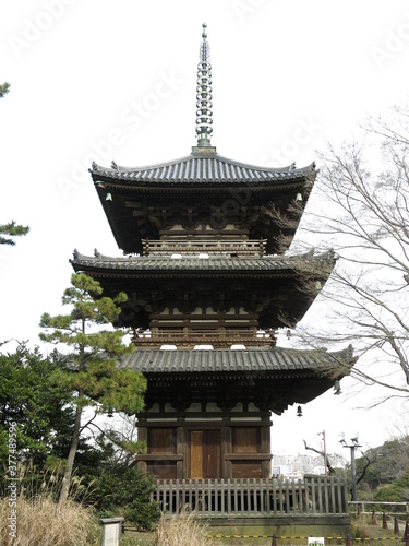 横浜市の三溪園にある旧燈明寺三重塔 Three-Story Pagoda of the Former Tomyoji Temple (Sankeien Garden)