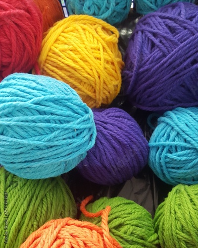 lana de oveja de diferentes colores