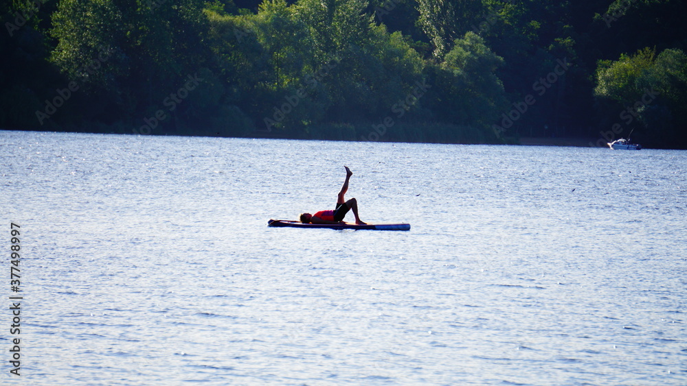 yoga im wasser