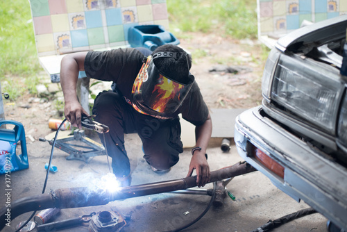 welder mechanic technician, a harmful work 