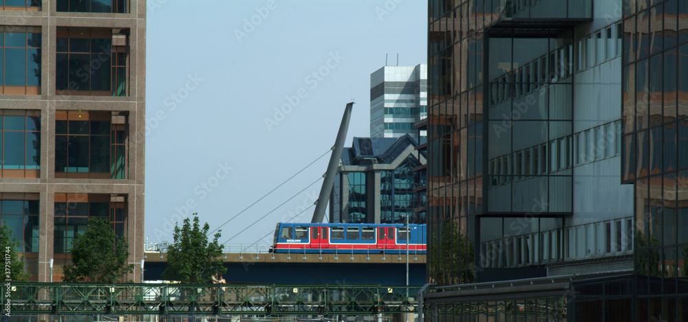 Canary Wharf River Thames London Docks Dockland Housing development