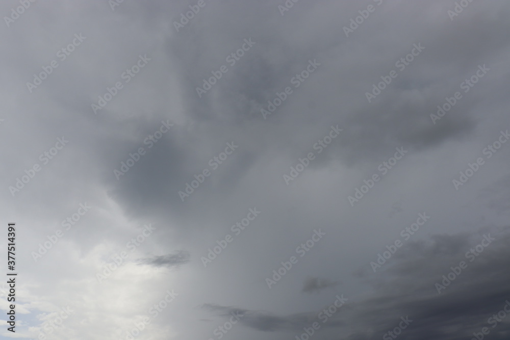 日本の空に浮かぶ雲 日本の空に浮かぶ雲