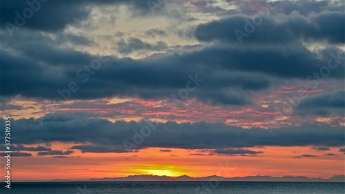 Himmel, Wolken, Blau, Orange, Rosa, Sonnenaufgang, Sonnenuntergang, Morgenstimmung, Abendstimmung, Morgen, Abend, Früh, Wetter, Flug, Stimmung, 