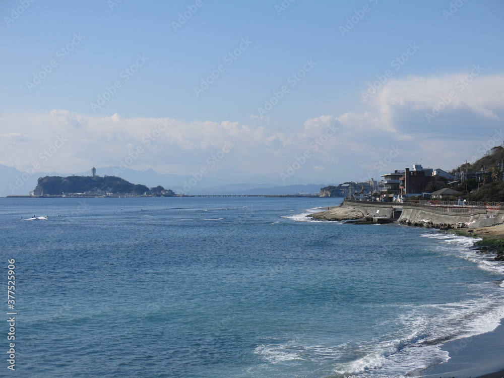 鎌倉市の稲村ヶ崎からの眺め（相模湾・江の島）　View from Kamakura Inamuragasaki