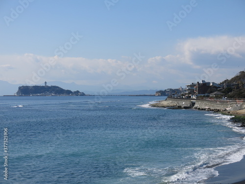 鎌倉市の稲村ヶ崎からの眺め（相模湾・江の島）　View from Kamakura Inamuragasaki photo