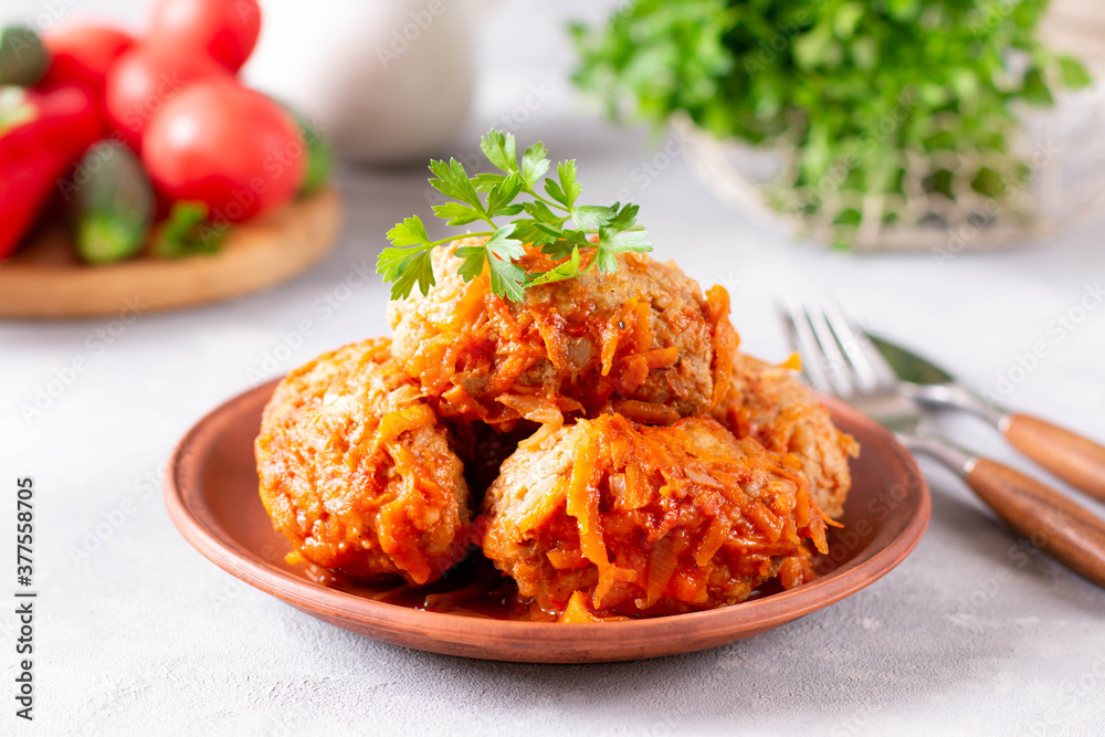 Meatballs with cabbage. Lazy cabbage rolls with vegetables Meatballs with cabbage. Lazy cabbage rolls with vegetables