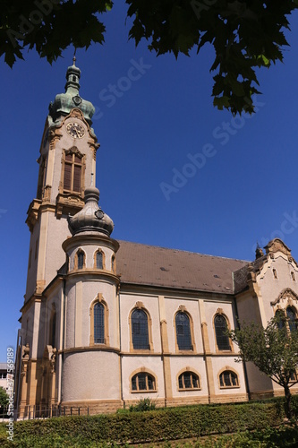 Blick auf die Evangelische Kirche im Zentrum der Stadt Hockenheim in Baden-Württemberg photo