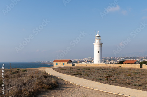 Leuchtturm in Weiß. Zypern Pathos.
